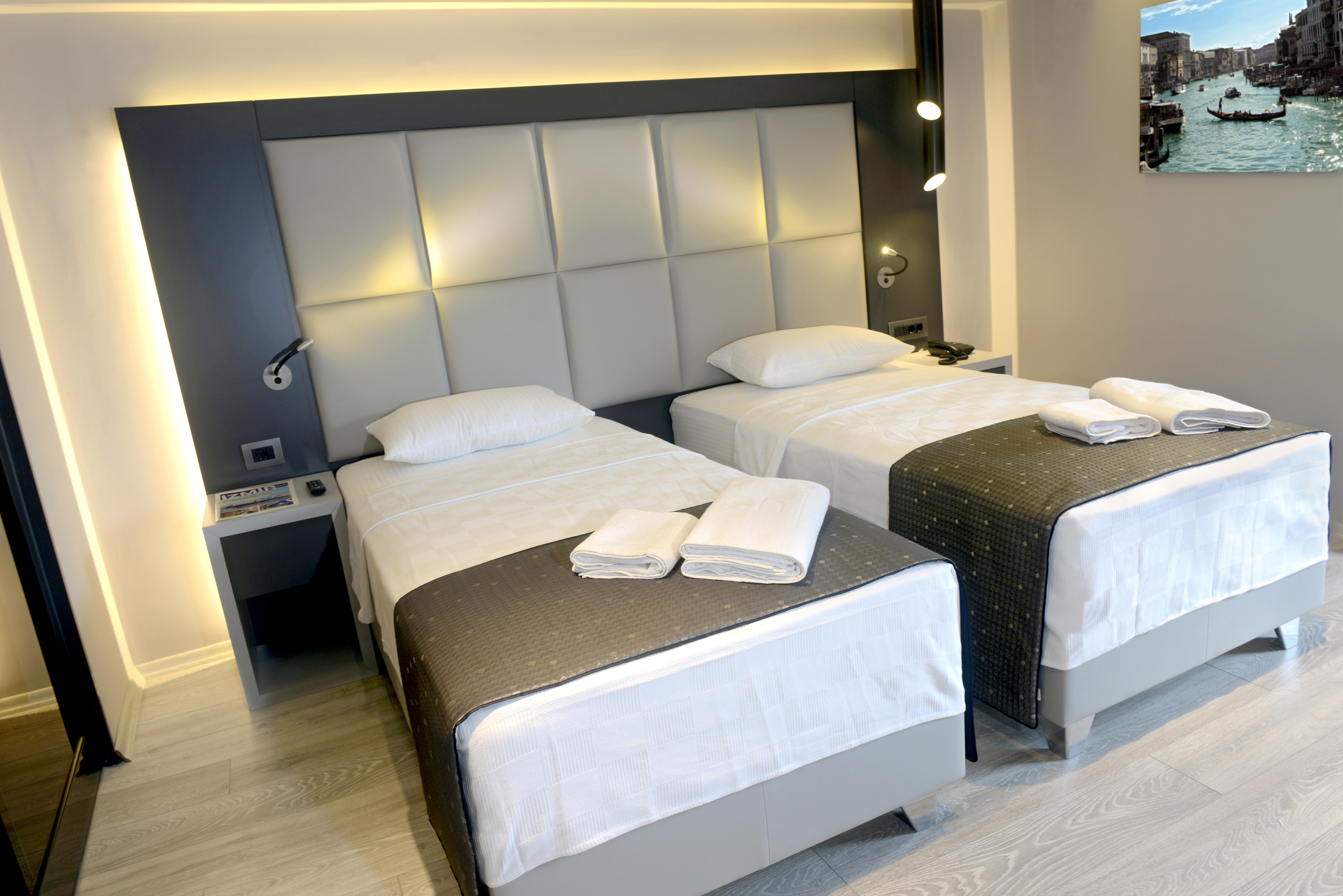 Smart Hotel Izmir Bagian luar foto